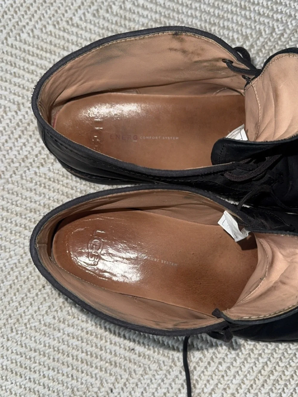 UGG Dagmann Chukka Leather Boots Size 11